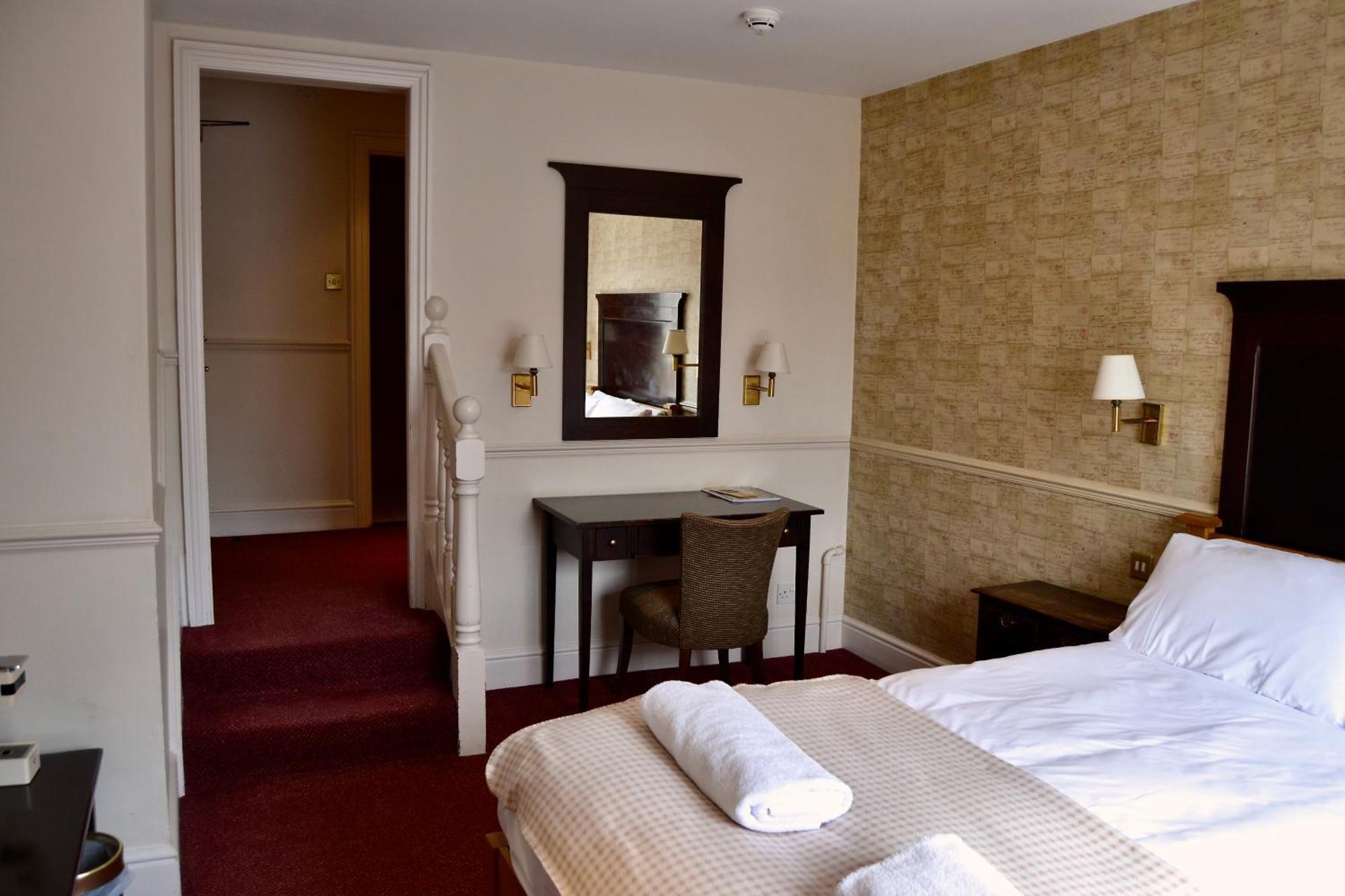The Crown Hotel Framlingham Exteriör bild